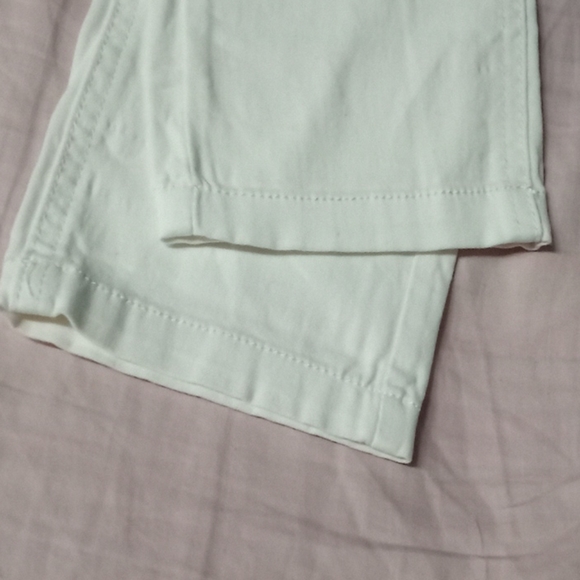 Jeans - Picture 2 of 4